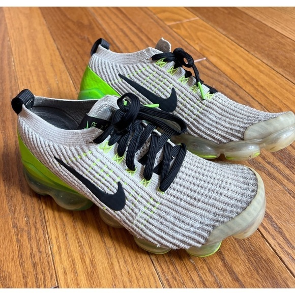 Nike VaporMax 3.0 Flyknit Grey Green Running Shoes, Size 7.5 Women’s - 6 Men’s - Picture 4 of 10